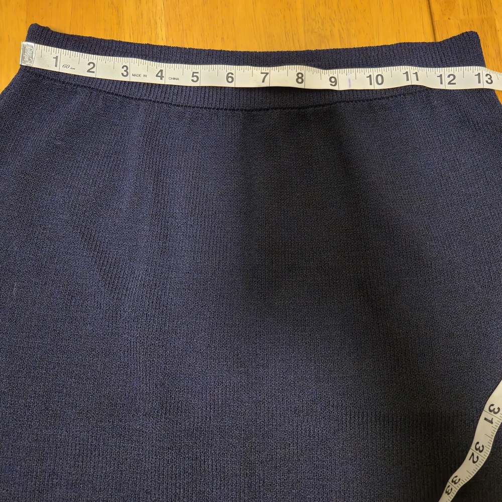 St. John Blue Pencil Skirt Knee-Length - Picture 2 of 8